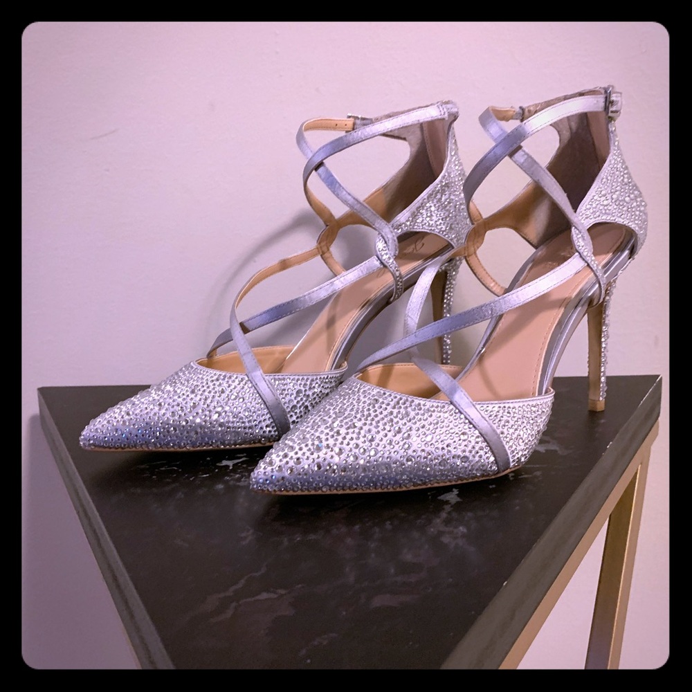 Jewel Badgley Mischka embellished stilettos
